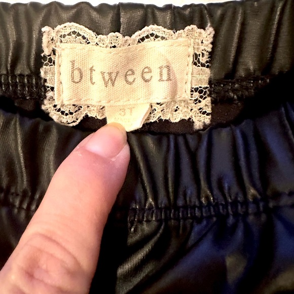 Btween‎ Toddler Girls Black & White Outfit - Picture 4 of 6